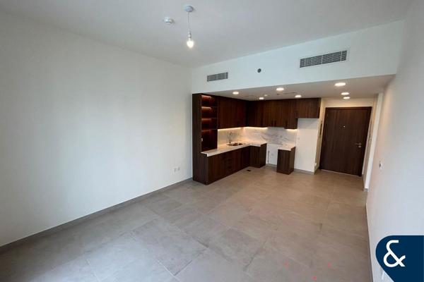 Pool View | Spacious | Available 1st April